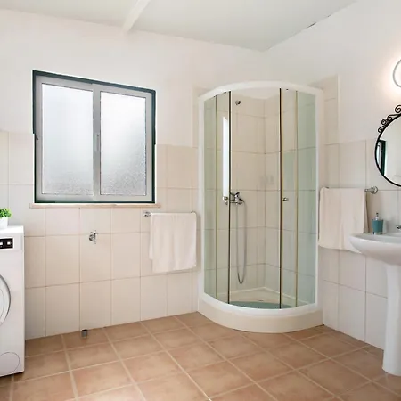 Bouros's Cliff * Serra do Bouro