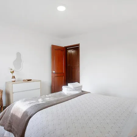 Bouros's Cliff بيت للعطل *