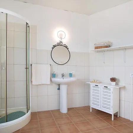 بيت للعطل Bouros's Cliff Serra do Bouro