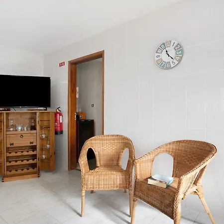 بيت للعطل Bouros's Cliff *