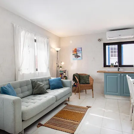 بيت للعطل Bouros's Cliff *