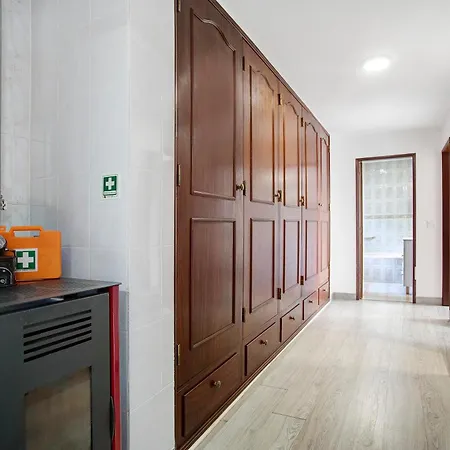 Bouros's Cliff بيت للعطل