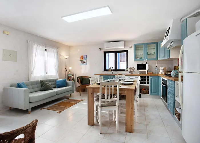 Holiday home Bouros's Cliff Serra do Bouro