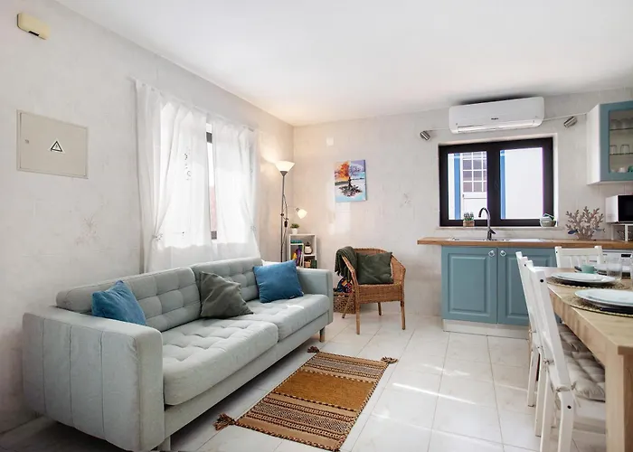 Holiday home Bouros's Cliff *