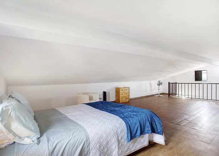 Bouros's Cliff Holiday home Serra do Bouro